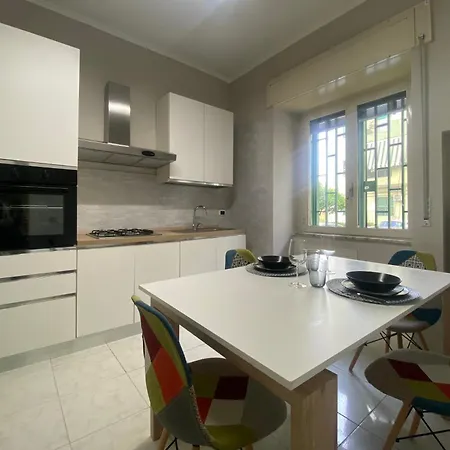 Stadium House Apartment *